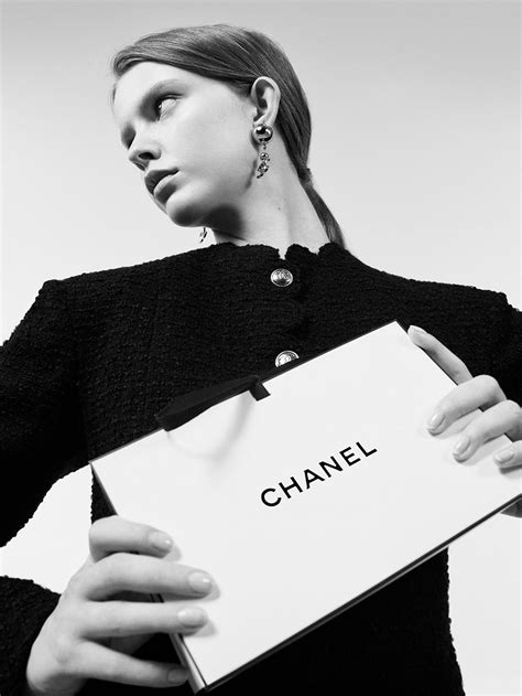 discontuned services from chanel.